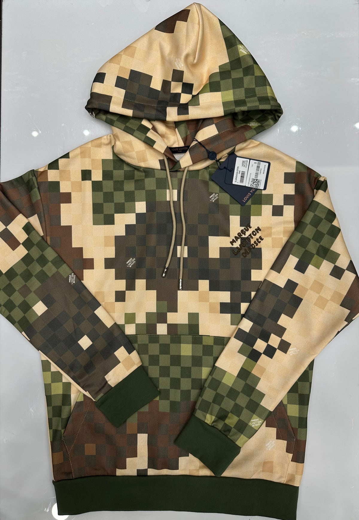 Φούτερ LV 17017 “Sale”