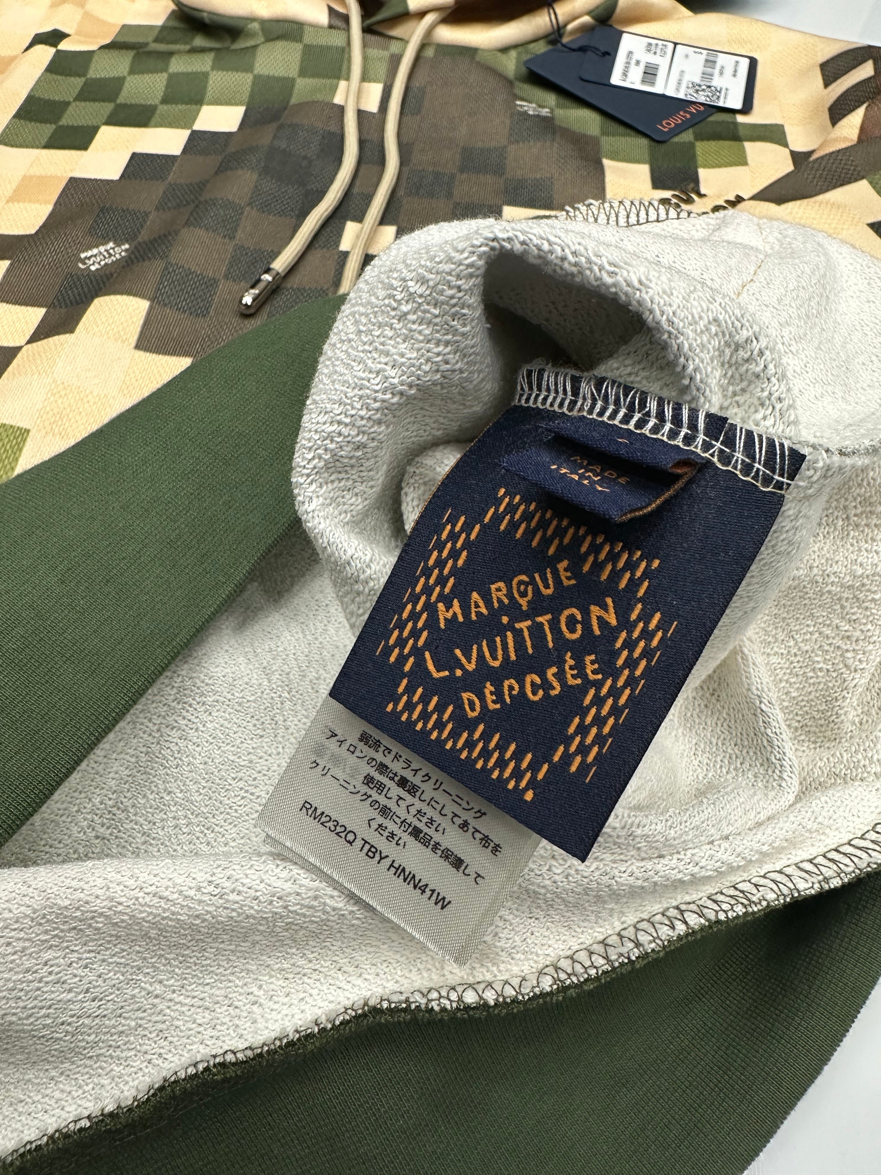 Φούτερ LV 17017 “Sale”
